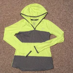 Nike lightweight running shirt hooded medium